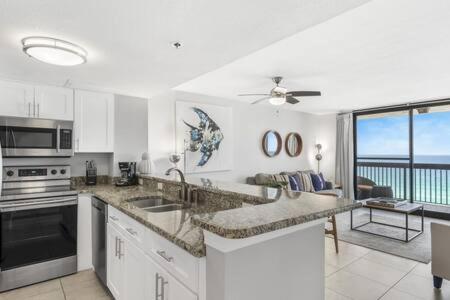 The Oyster By Brightwild-Beachfront Condo Destin Exterior foto